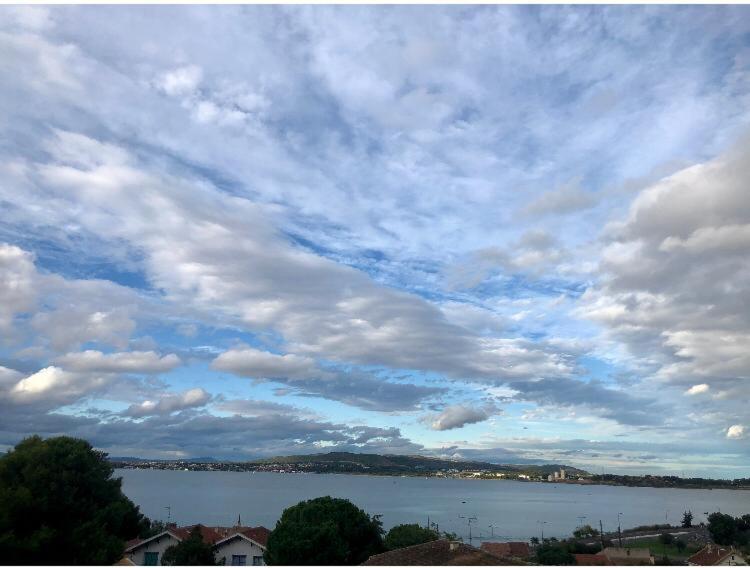 Le Bleu Mer Sete Bagian luar foto