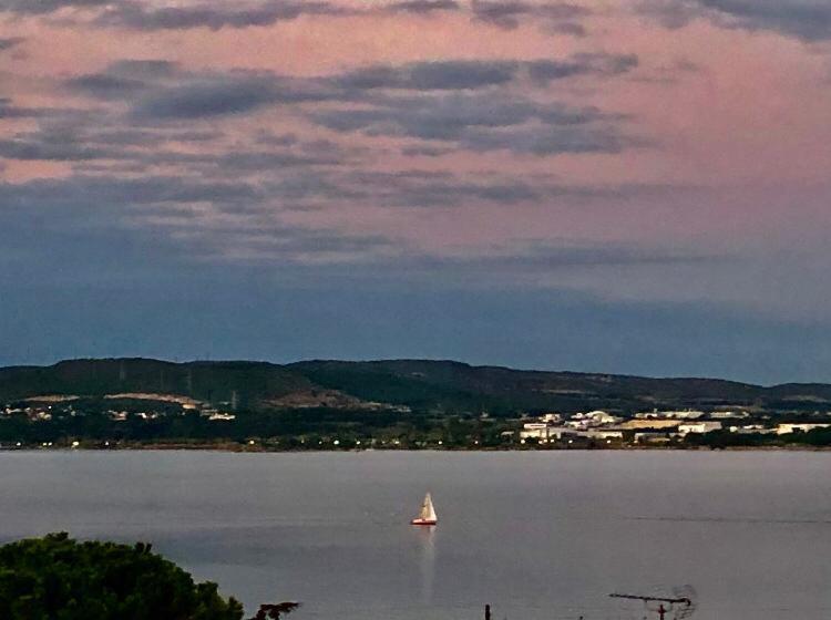Le Bleu Mer Sete Bagian luar foto